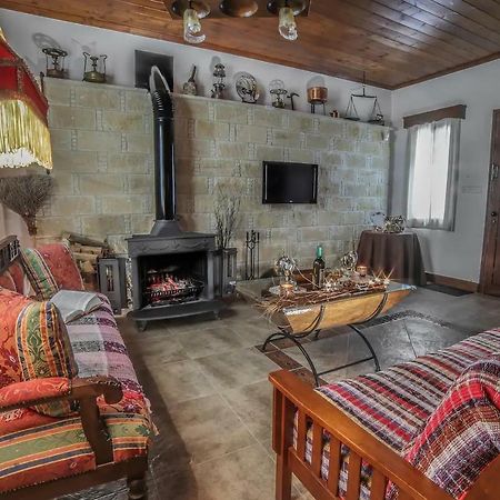 Lofou Traditional House Екстериор снимка