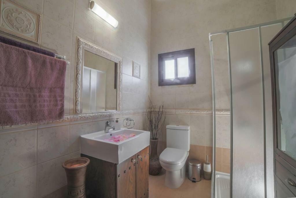 Lofou Traditional House Екстериор снимка