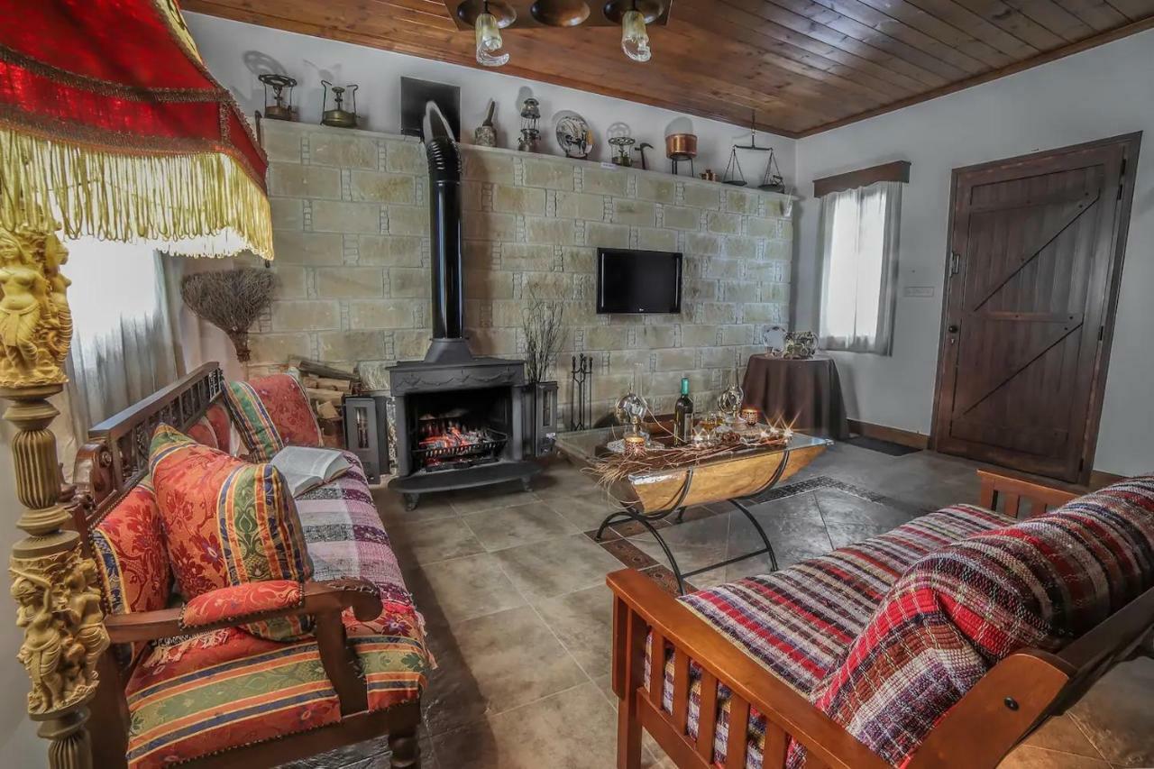 Lofou Traditional House Екстериор снимка